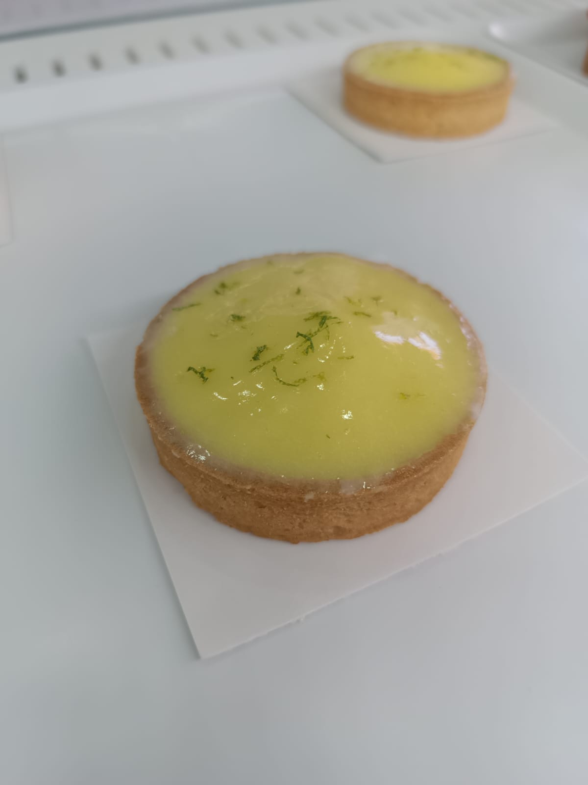 Tarta de limón con base de masa sablée